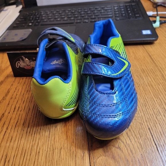 KIDS BASEBALL SHOES - Picture 2 of 7